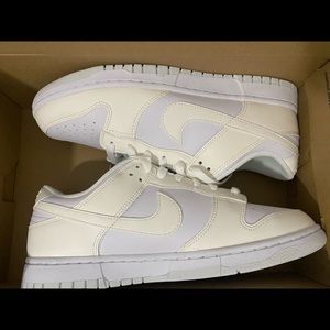 W Nike Dunk Low Next Nature - Size 9.5